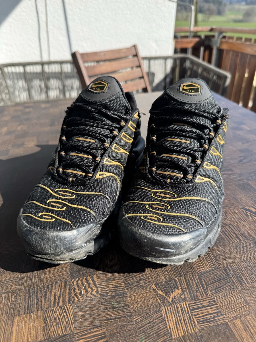 Scarpe da uomo: Nike Tn's Gold/Black – Usato da Madiswil venduto da Dom.luth 4