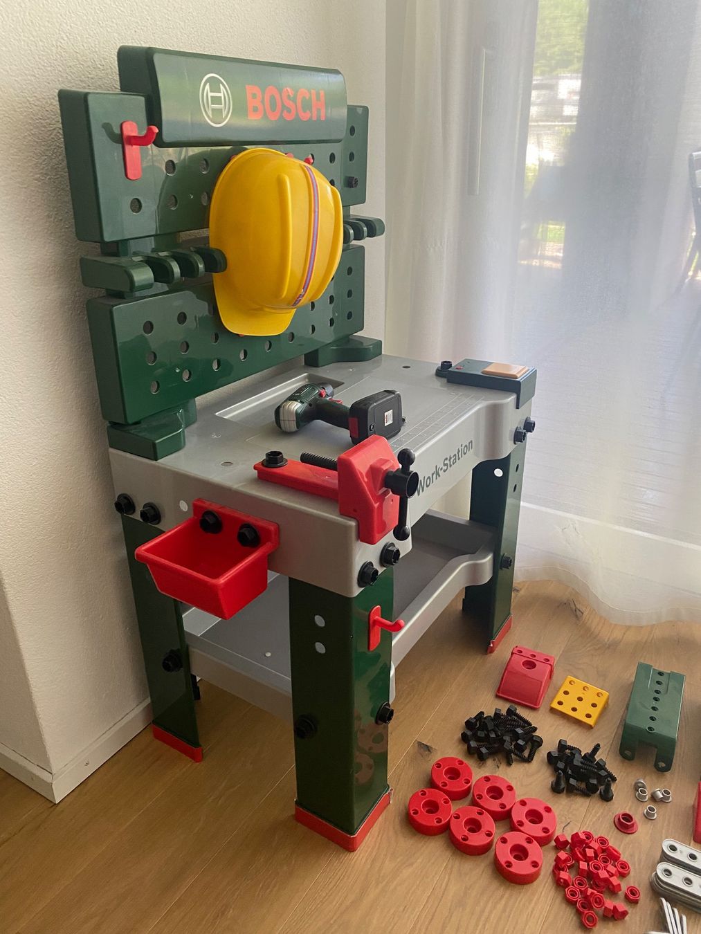 Spielzeuge: Bosch Work Station – Gebraucht aus Bolligen von Noeggeli10 3