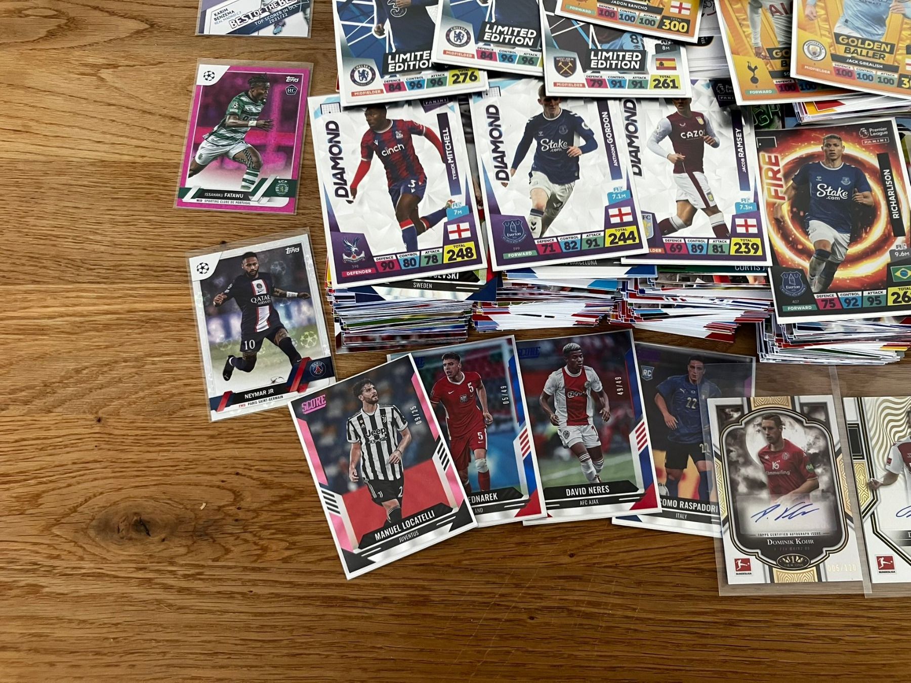 Topps Sammelbilder & Trading cards: Fussball Sammelkarten 3700+ – Neu (gemäss Beschreibung) aus Altdorf UR von  1