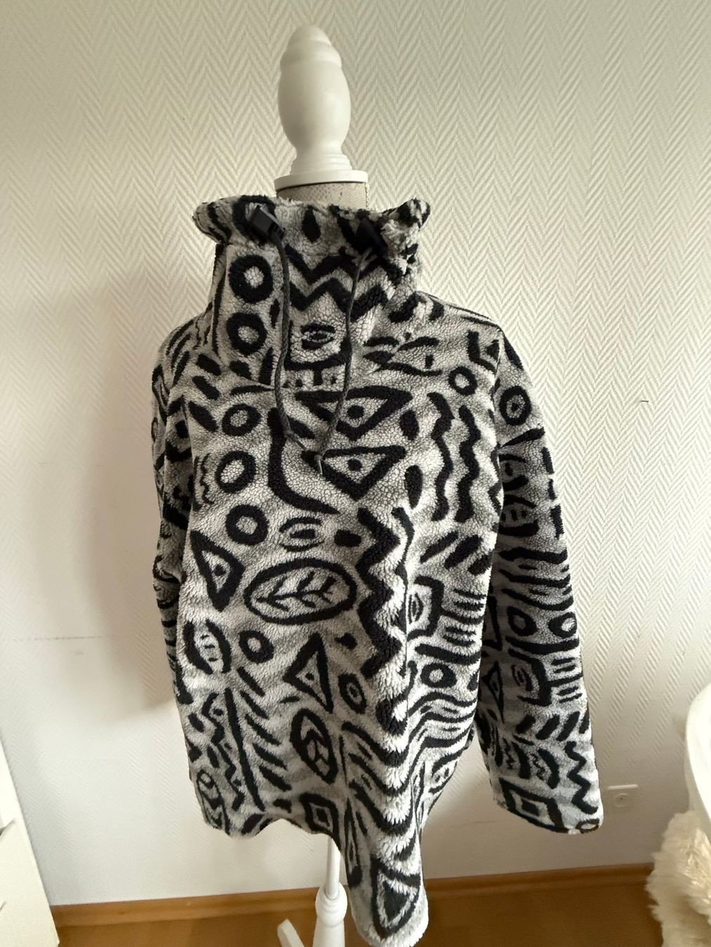 Maglioni & Felpe: Kuschliger Pullover Gr. M – Usato da Kirchdorf AG venduto da coco123 1