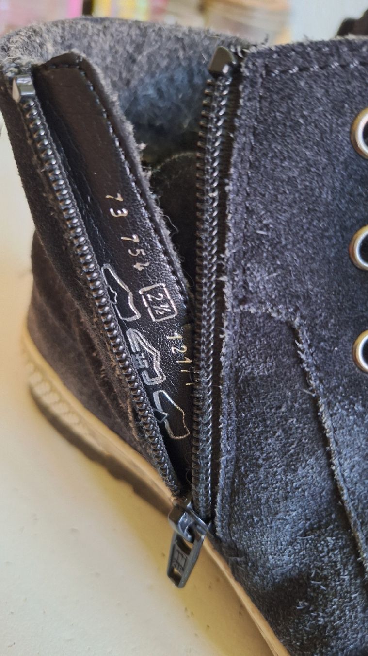 Gabor Scarpe per ragazzi: Gabor Lederschuhe Grösse 35 Kinder – Usato da Richterswil venduto da C011 5