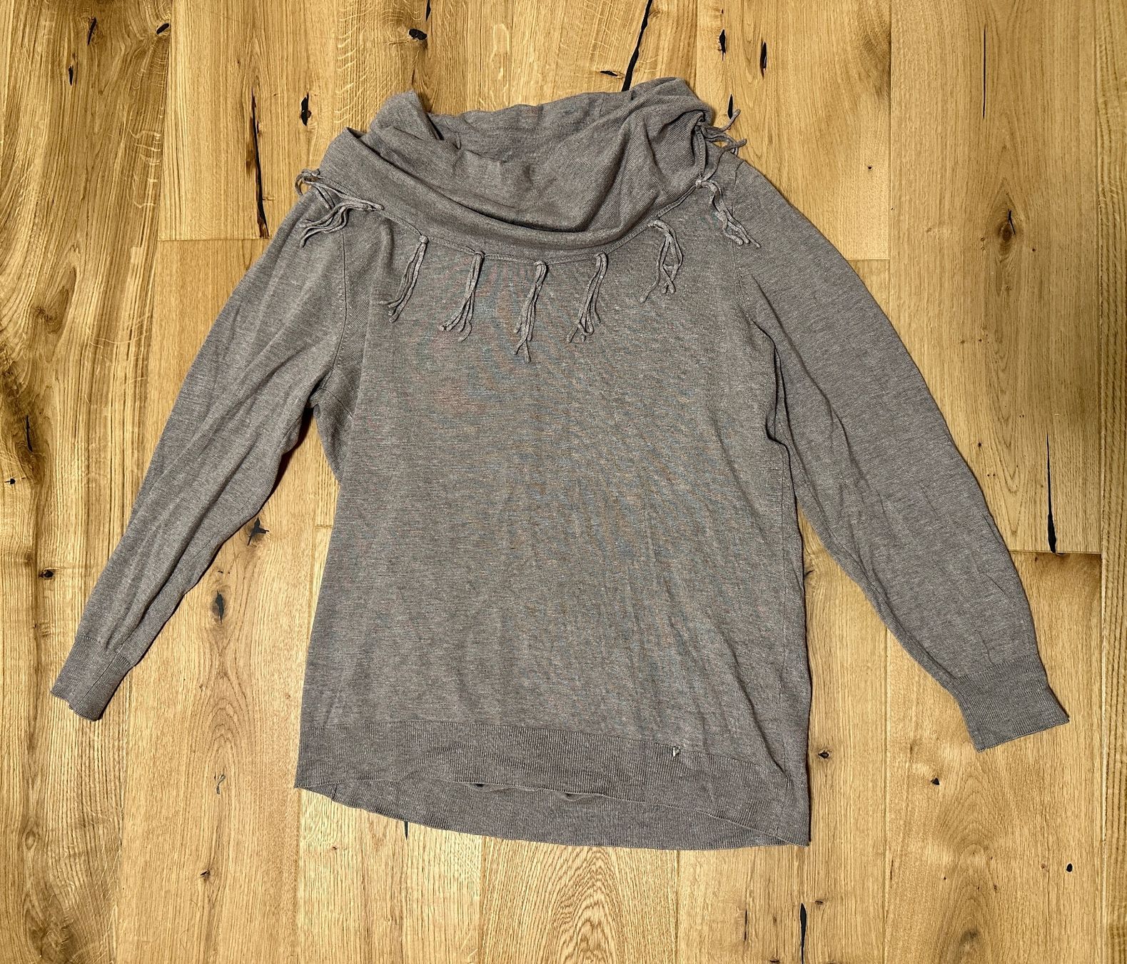 Maglioni & Felpe: Pullover Grösse M/L – Usato da Wangen b. Olten venduto da na_wal