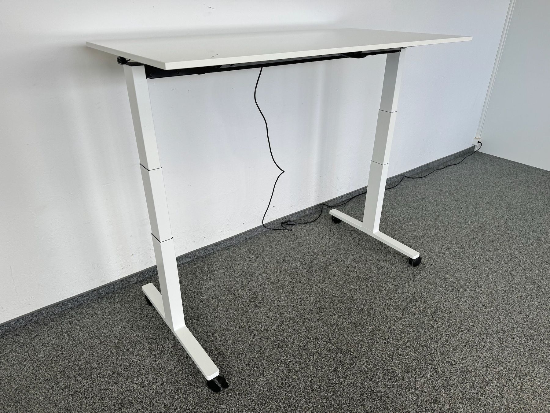 Scrivanie: WINI Büromöbel Winea Flow Sitz-Steh Sitzungstisch – Usato da Schönenwerd venduto da mcofficeshop 6