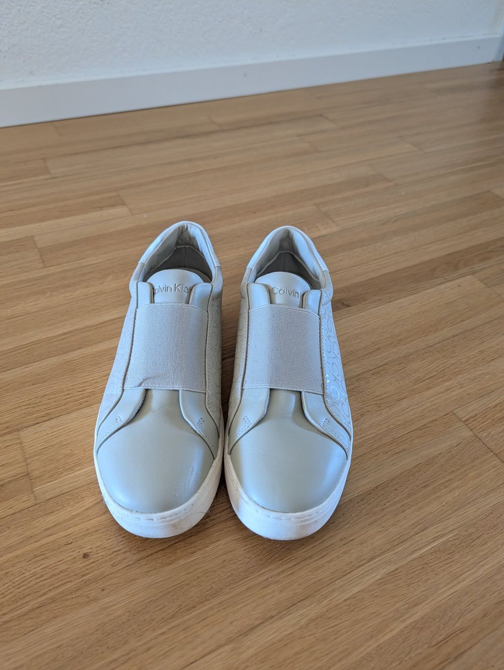 Calvin Klein Scarpe da donna: Calvin Klein Cupsole Mono Sneakers – Usato da Männedorf venduto da kar_g9nl 1
