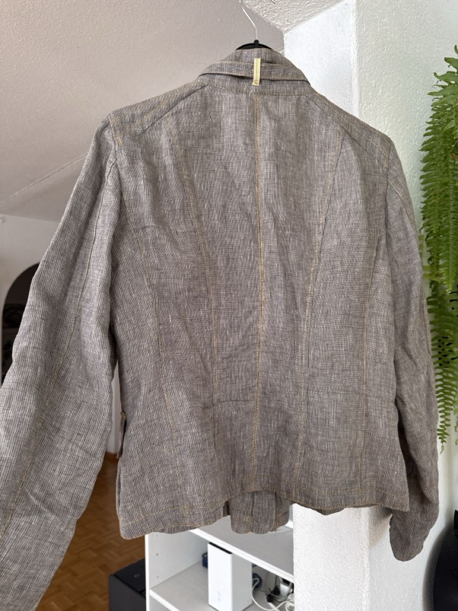 Marc Cain Giacche: MarcCain Sports Linen Jacket Size 3 – Usato da Fällanden venduto da emilyeheim 6
