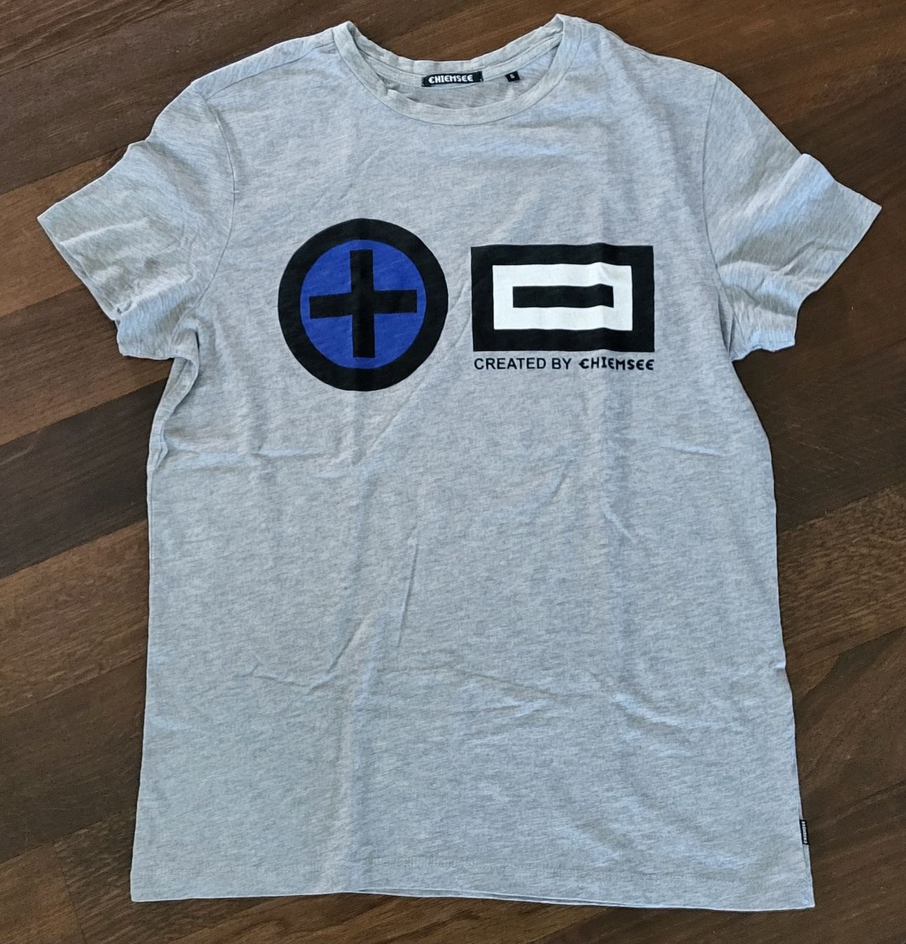 Chiemsee T-Shirts: chiemsee shirt grau S – Gebraucht aus Unterseen von rej_lnk9