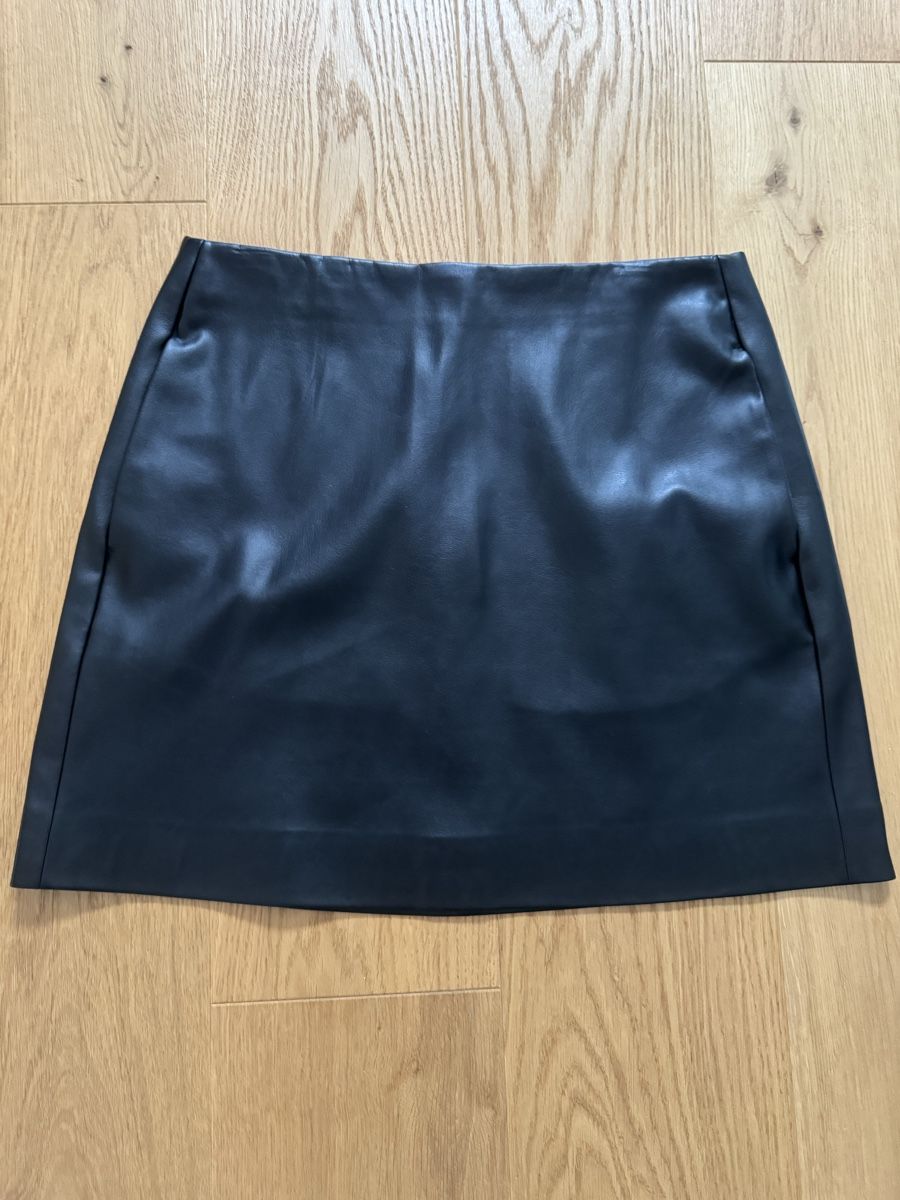 La Redoute Gonne: Kunstlederrock von La Redoute – Usato da Luzern venduto da wet_7bm6