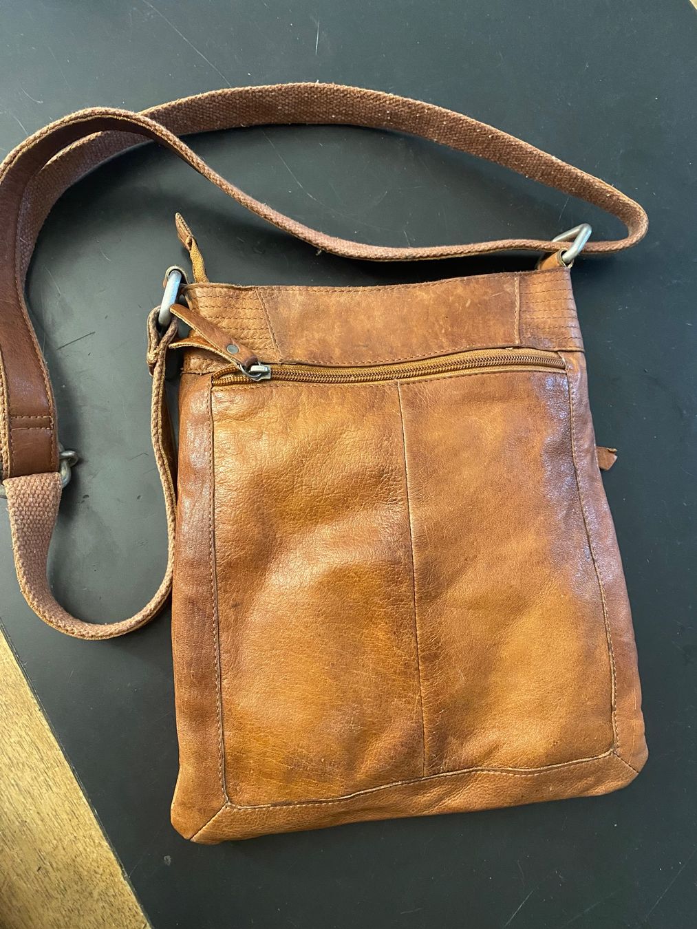 Taschen für Damen: Varese Ledertasche – Gebraucht aus Zürich von ana_7wny 4