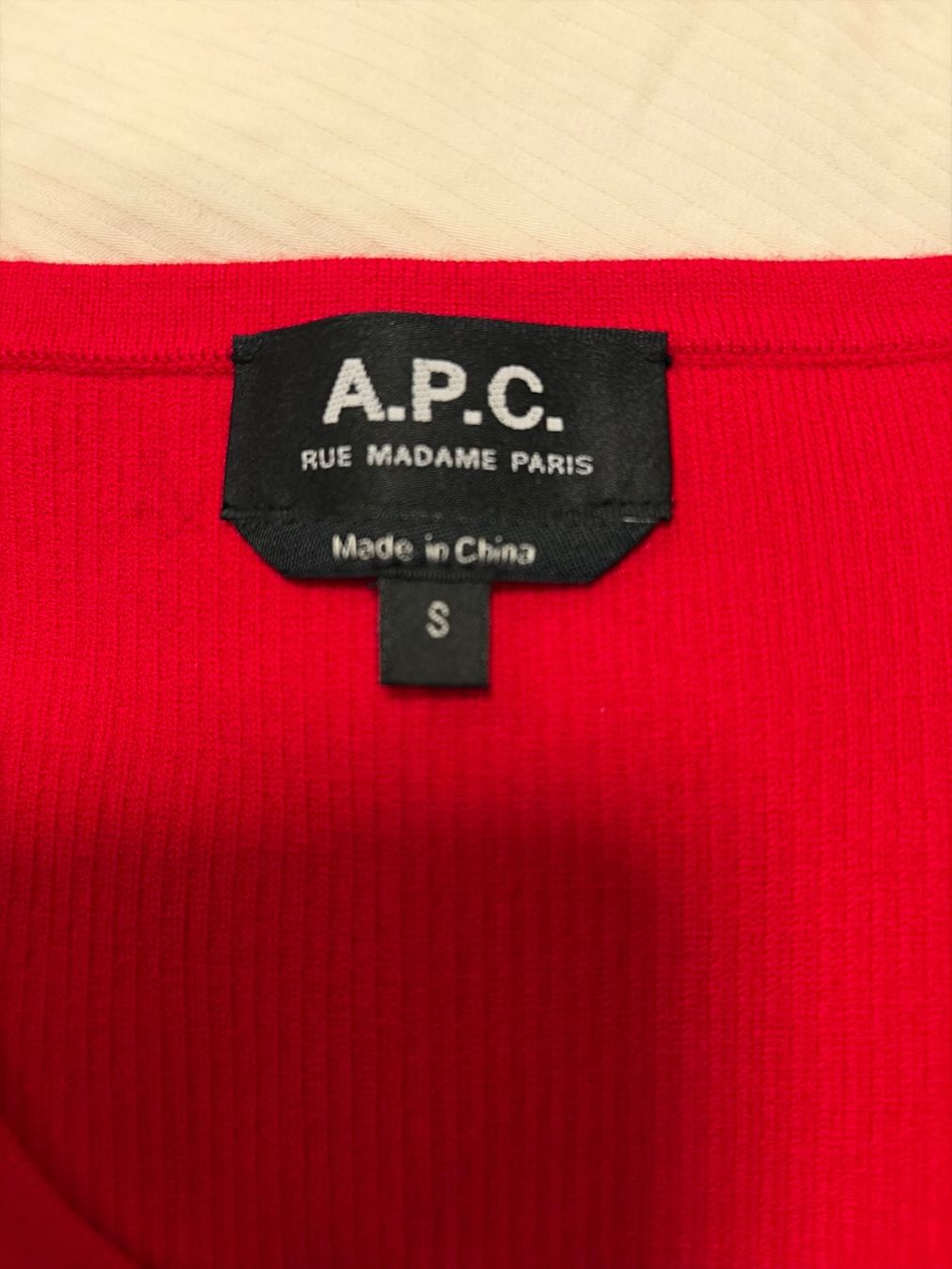 Apc Top: APC Sweater Tank top S – Usato da cham venduto da monkeytea 1