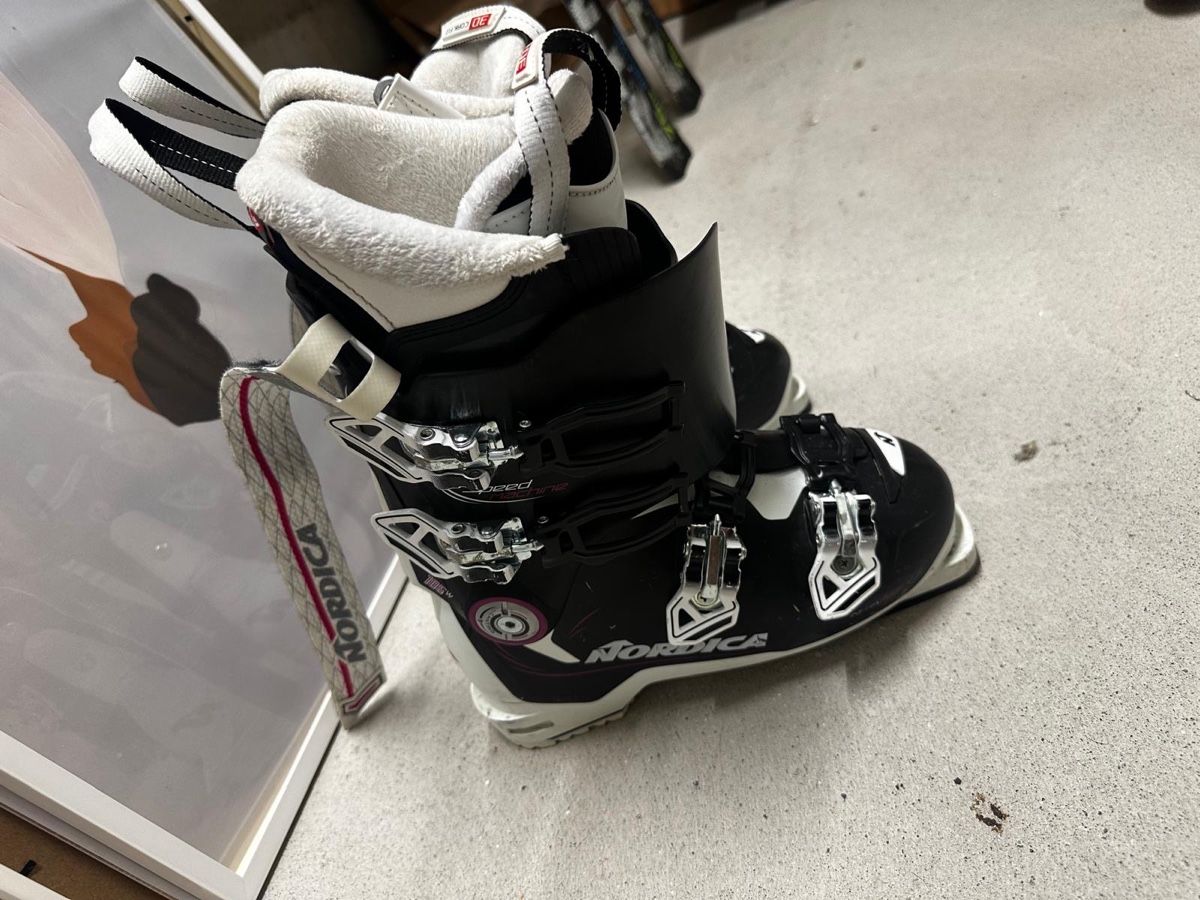 Damenschuhe: Ski + Skischuhe  – Gebraucht aus Zürich von kar_ytx2 4