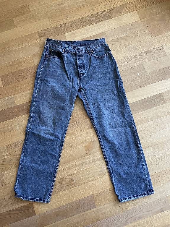 Levi's Jeans: Levi's Jeans Hellgrau Grösse W29 L30 – Usato da Bern venduto da Zentro