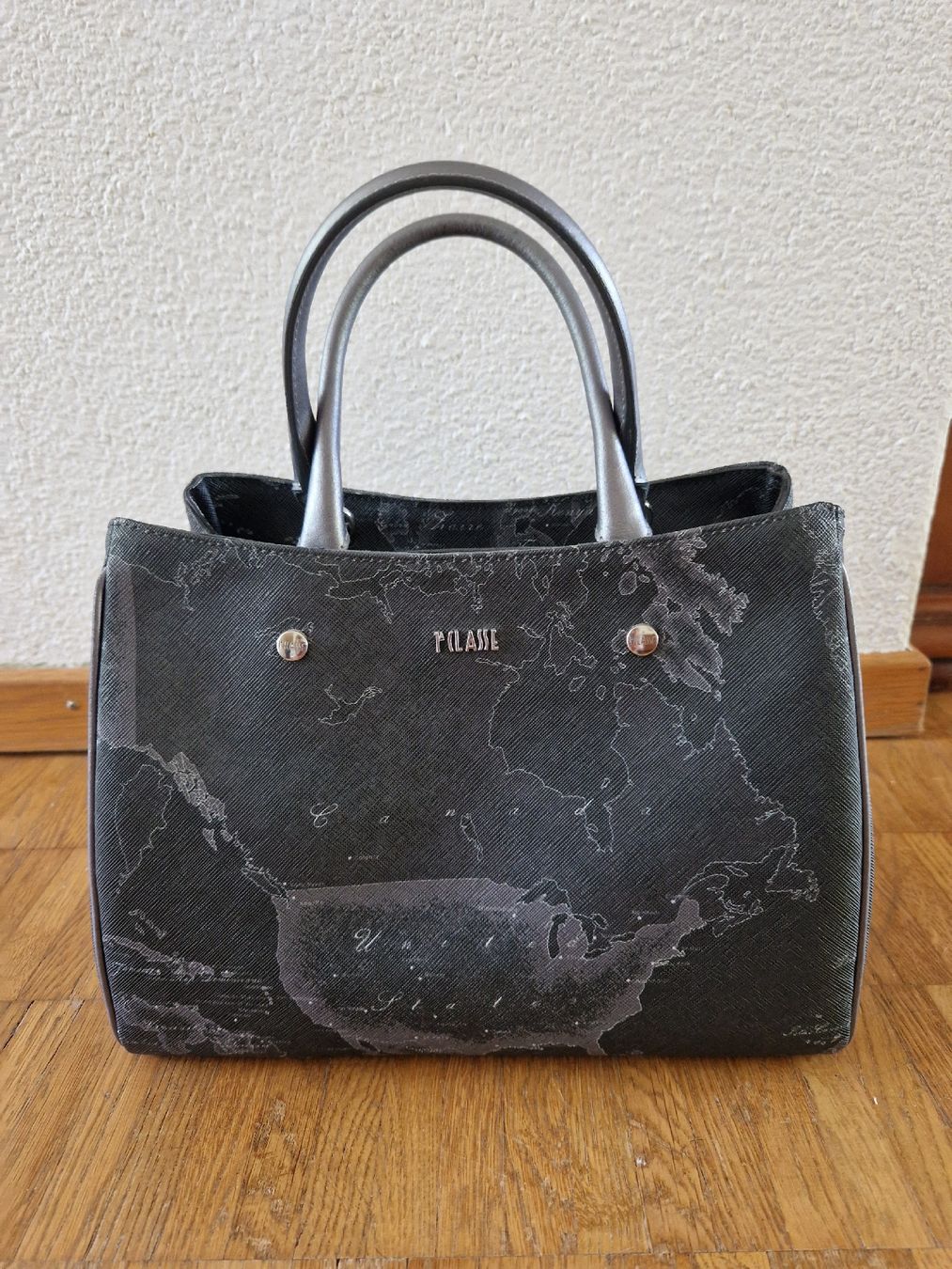Alviero Martini Taschen für Damen: Edle Alviero Martini 1a Classe Handtasche – Gebraucht aus Kloten von somsing