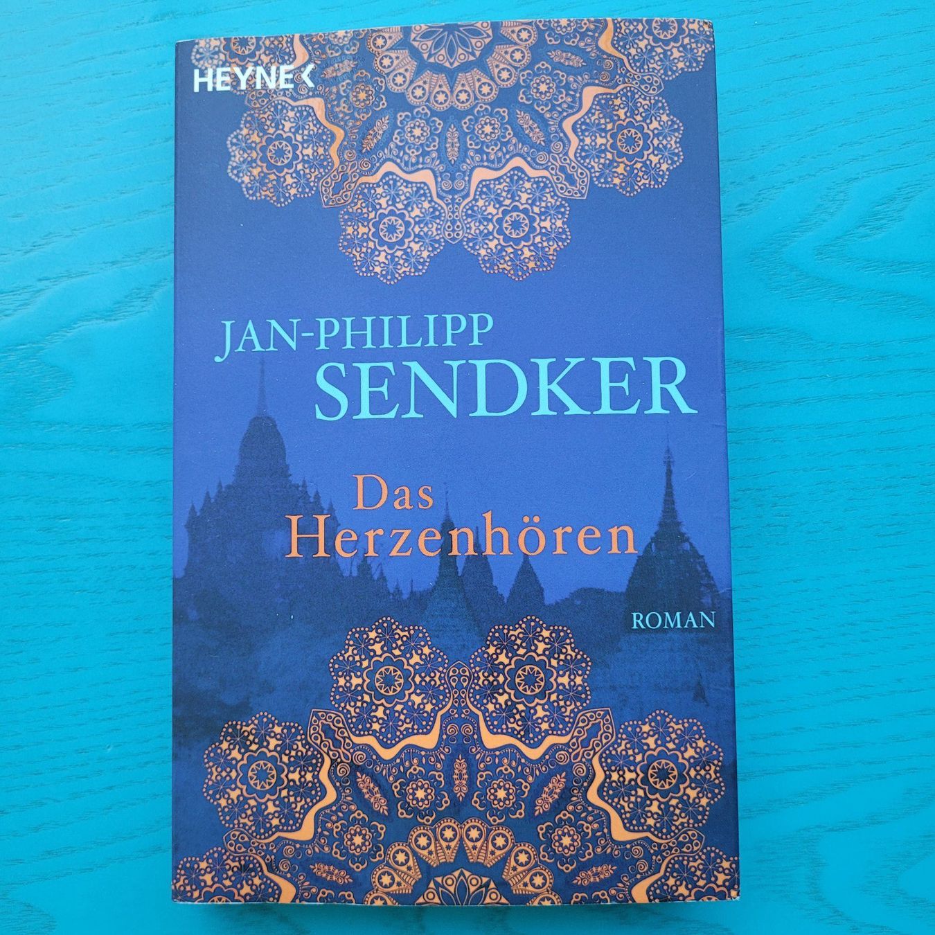 Libri: Jan- Philipp Sendker- Das Herzenhören – Nuovo (secondo la descrizione) da SCHÜBELBACH venduto da CoKaHa
