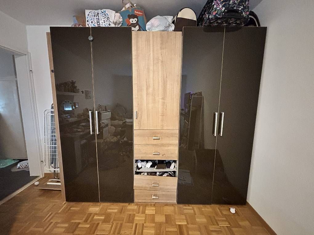 Armadi: GRATIS Kleiderschrank – Usato da Jona venduto da natali.w