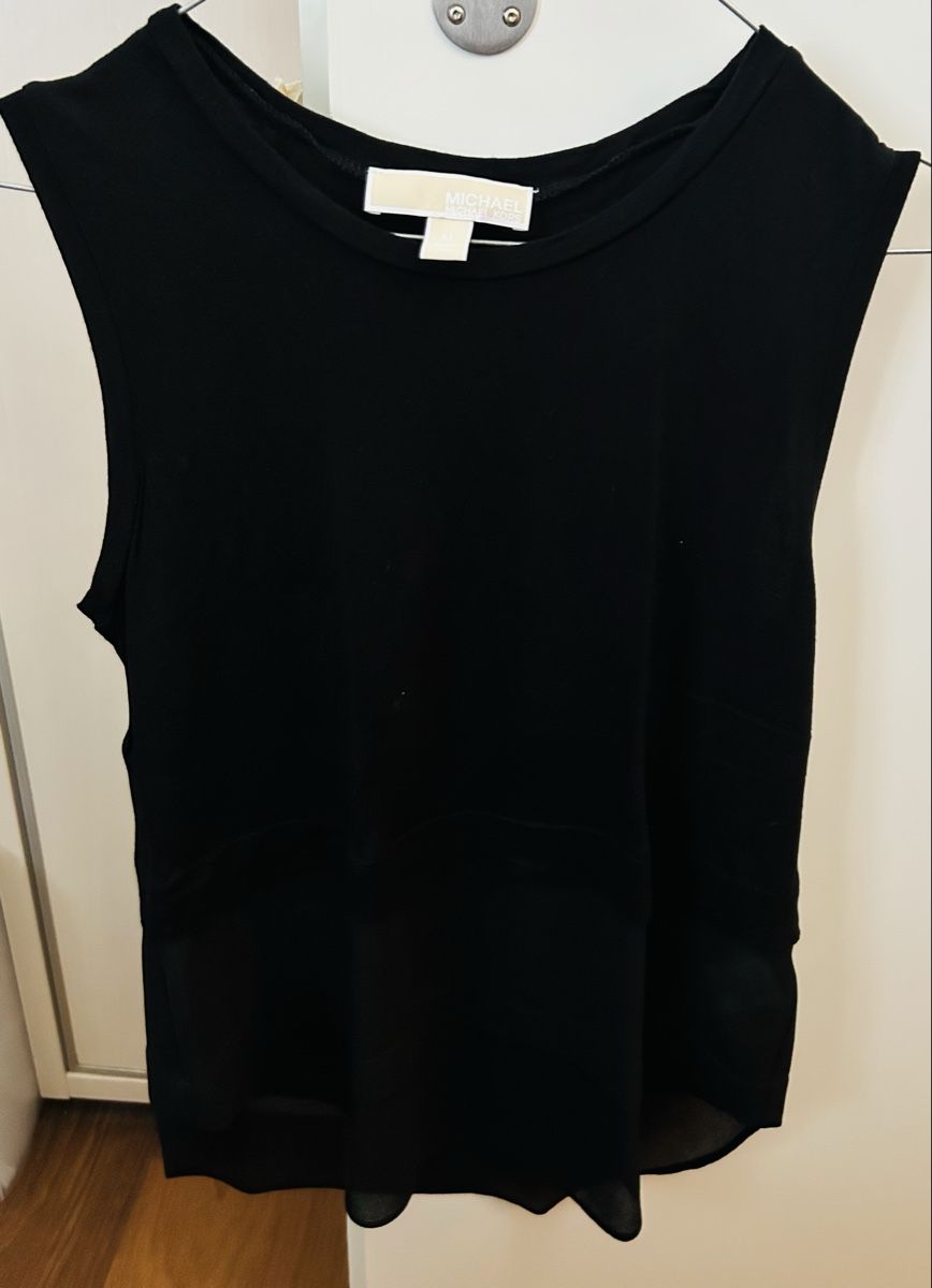 Michael Kors Tops: Top MK schwarz  – Gebraucht aus Schwyz von lookatit 2