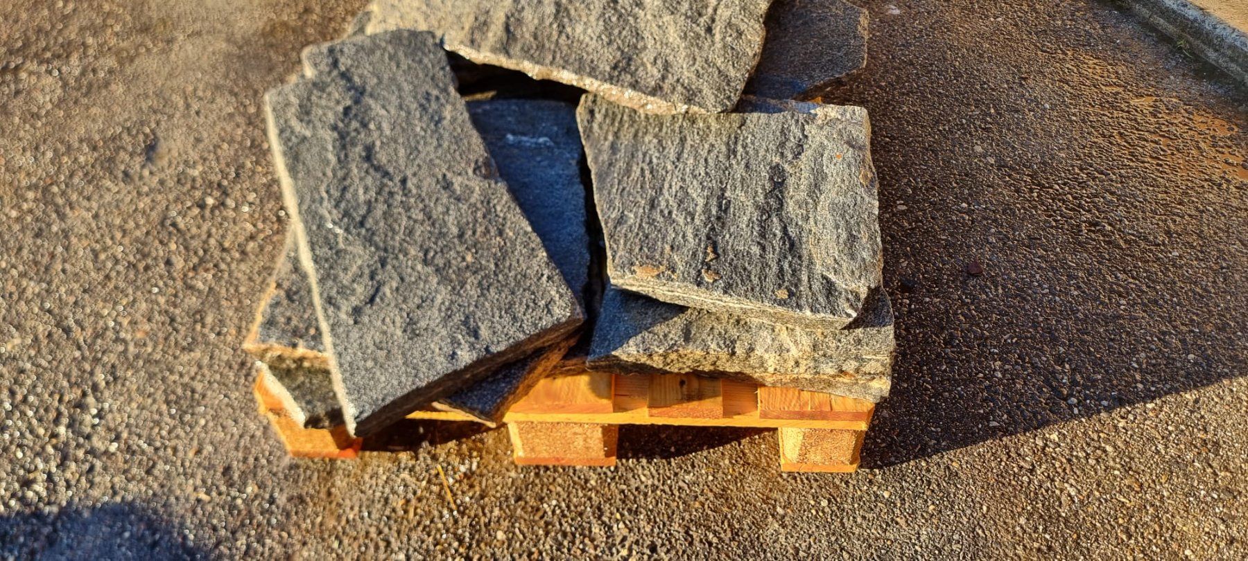 Bodenbeläge: Granit Gartenplatten – Gebraucht aus Oberbalm von WAST02 3