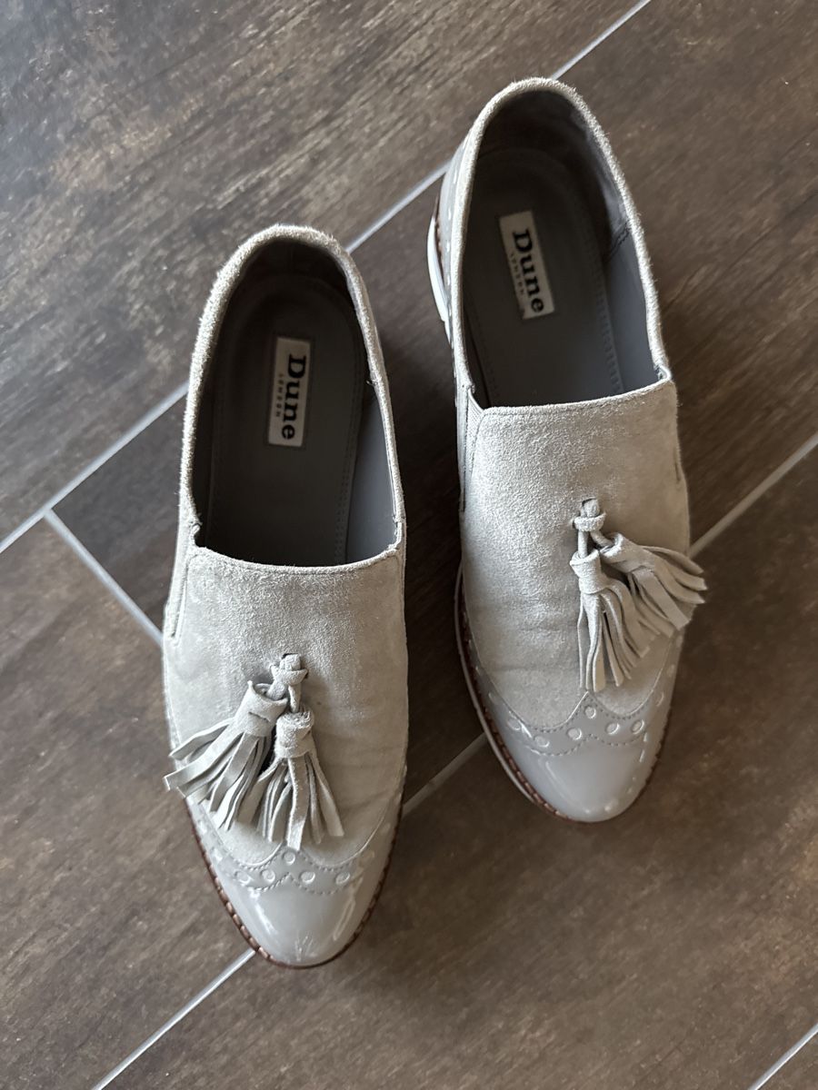 Dune London Scarpe da donna: Chaussures DUNE tendance grises avec franges - Taille 39 – Usato da Treyvaux venduto da MLRL 2