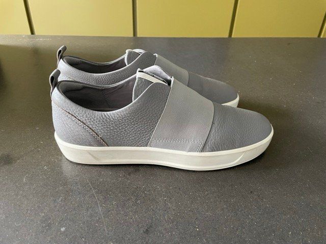 Ecco Chaussures femmes: Damenschuh Ecco – D'occasion à Gockhausen par subbotnik 1