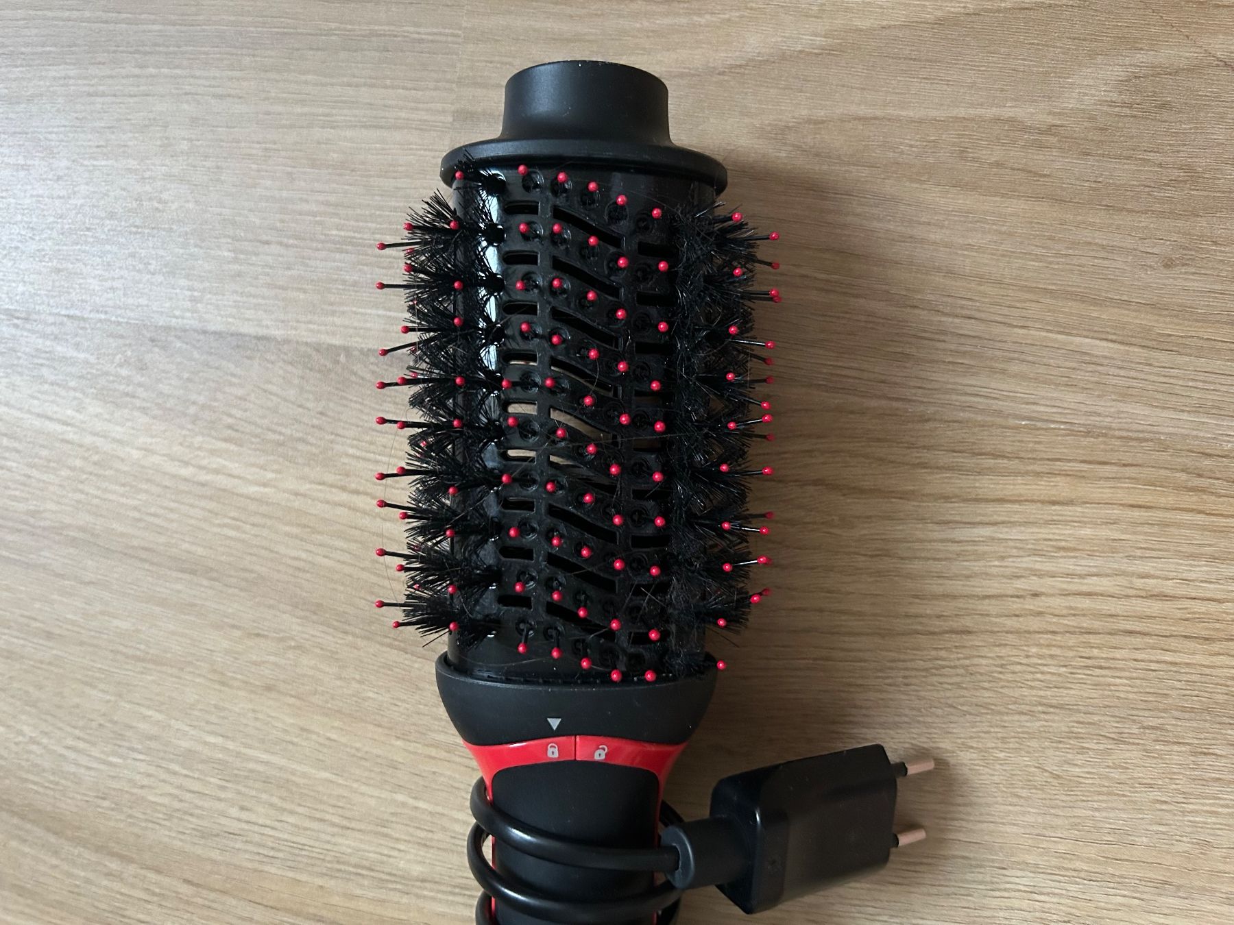 Asciugacapelli: Brosse à brushing soufflante – Usato da Delémont venduto da elena_neuhaus 2
