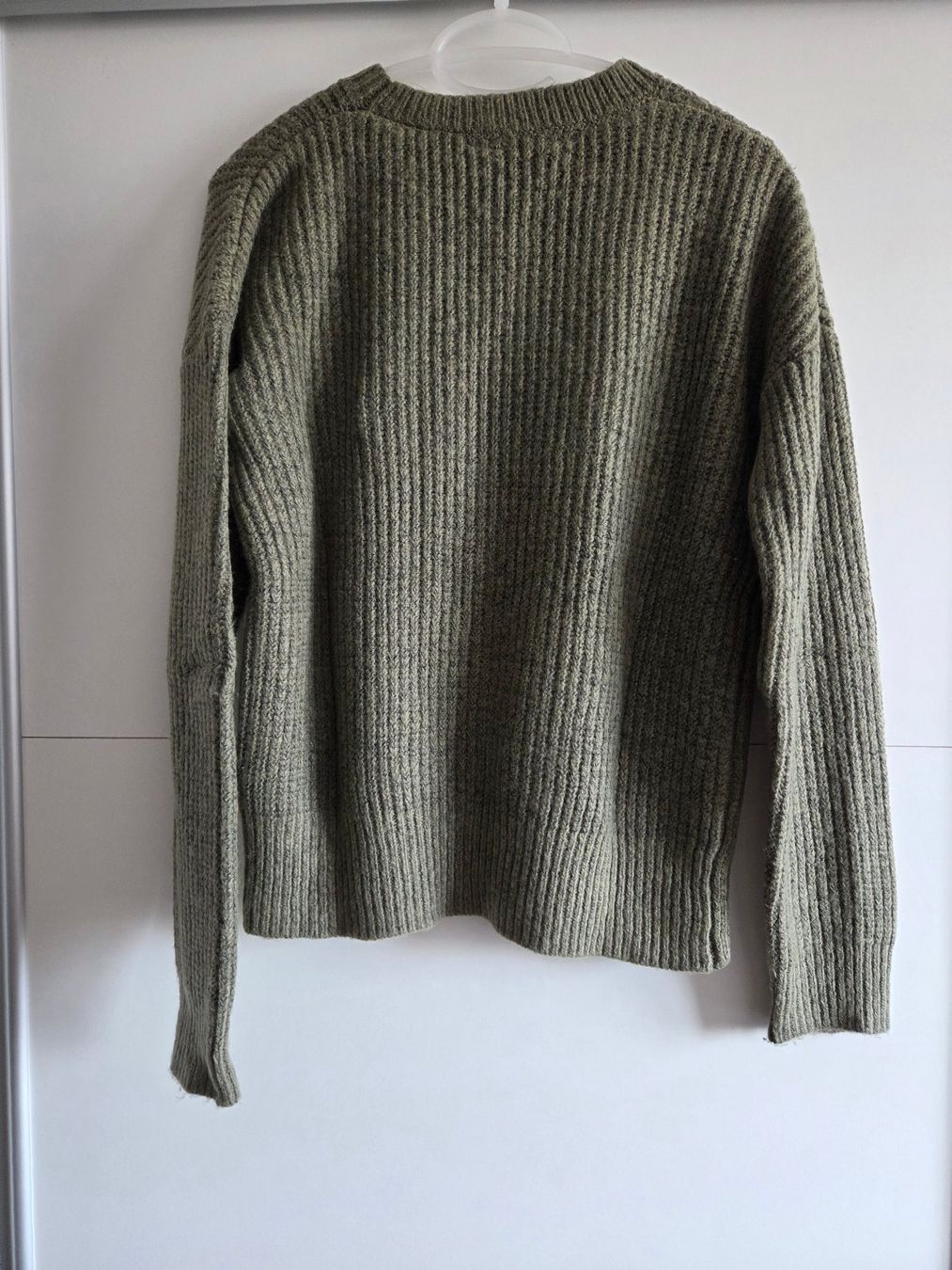 Primark Maglioni & Felpe: Pull en maille vert olive avec boutons - Taille 36 – Nuovo (secondo la descrizione) da Chavannes-Renens venduto da mau_8rwz 1