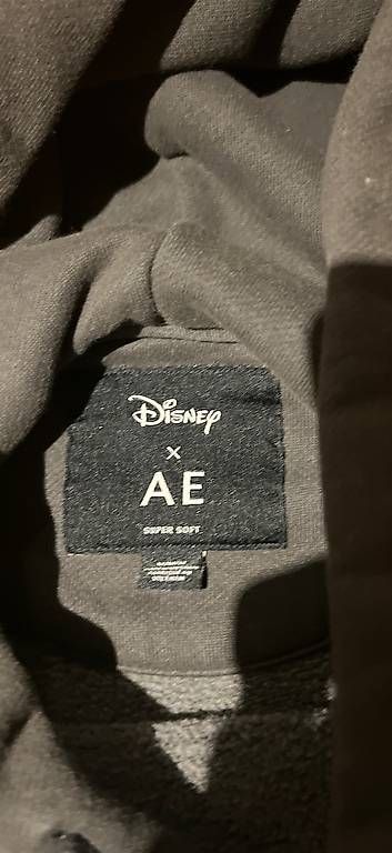 Maglioni & Felpe: Disney x AE Hoodie – Usato da Zürich venduto da and_fwy7 2