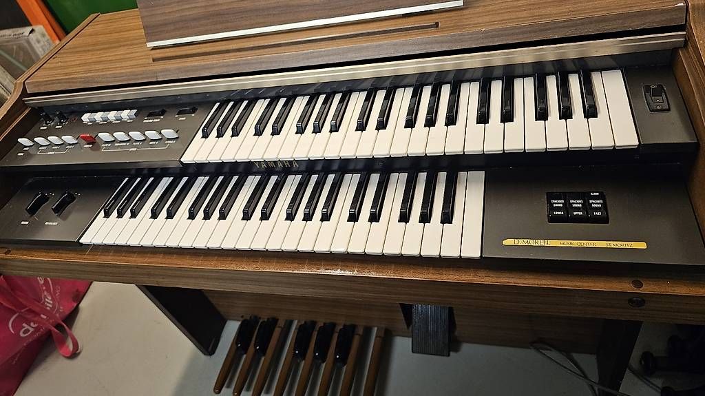 Yamaha Strumenti musicali: Yamaha Elektro Orgel B-4BR – Usato da Seengen venduto da SaschaMax 2