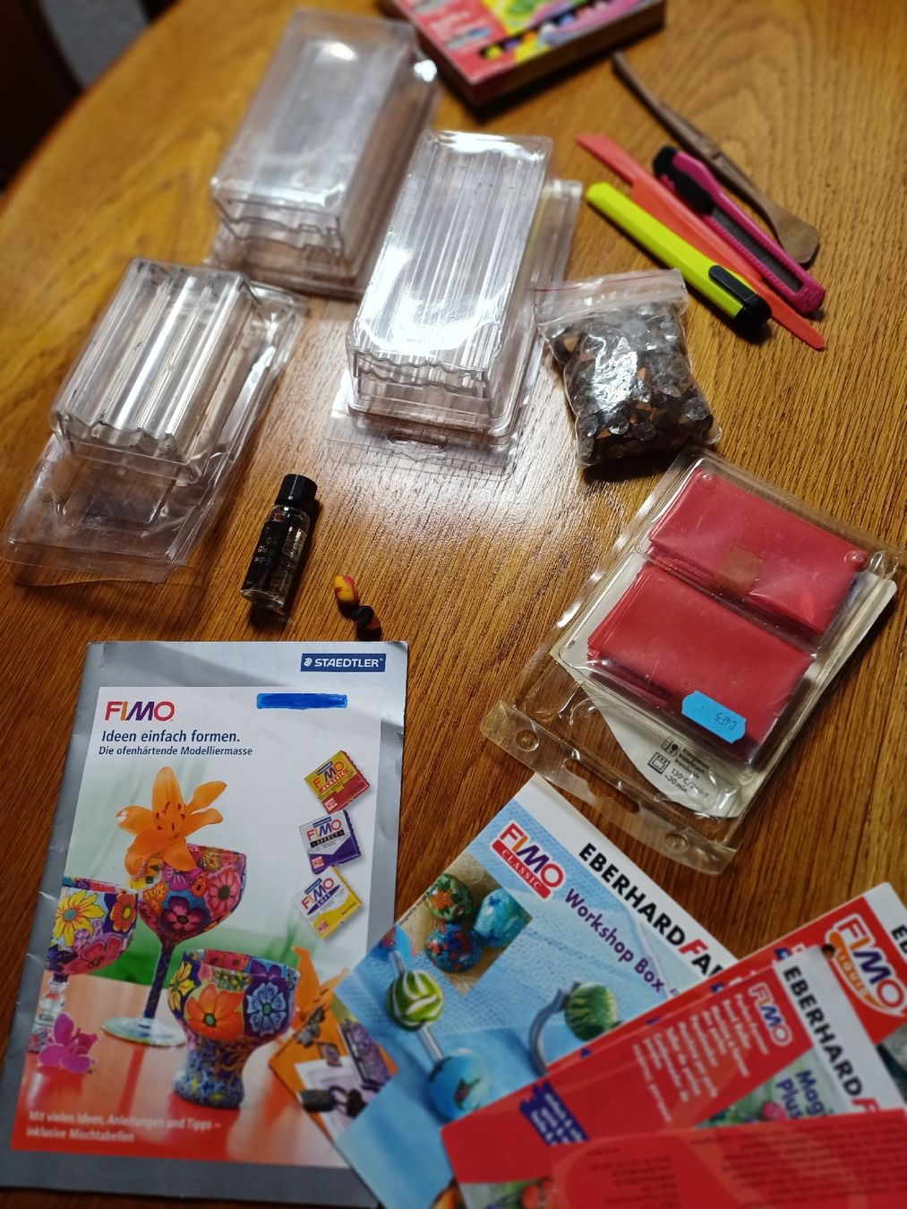 Kits de loisir créatif: Restmaterial aus Kursen Fimo – D'occasion à Gächliwil par lesidees