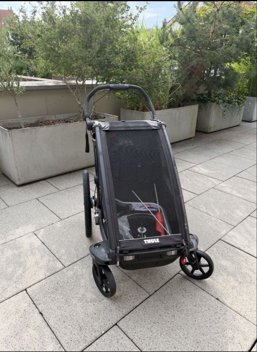 Rimorchi: Thule Chariot Sport inkl. Joggingkit – Usato da Urdorf venduto da CelineMu 3