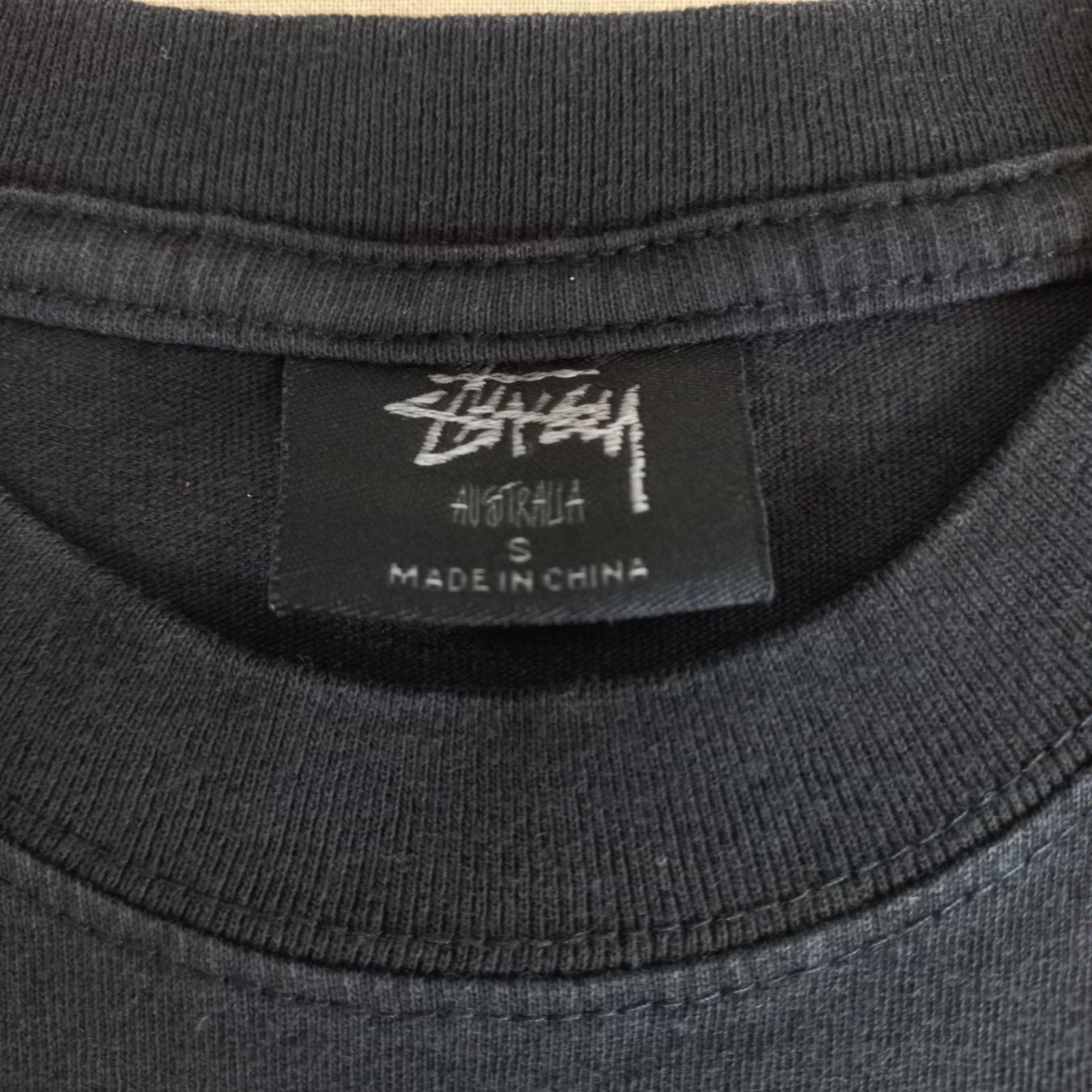 Stüssy T-shirt: Stüssy Internet Tee (S) – Nuovo e nell'imballaggio originale da Chamoson venduto da Sapoloshop 2
