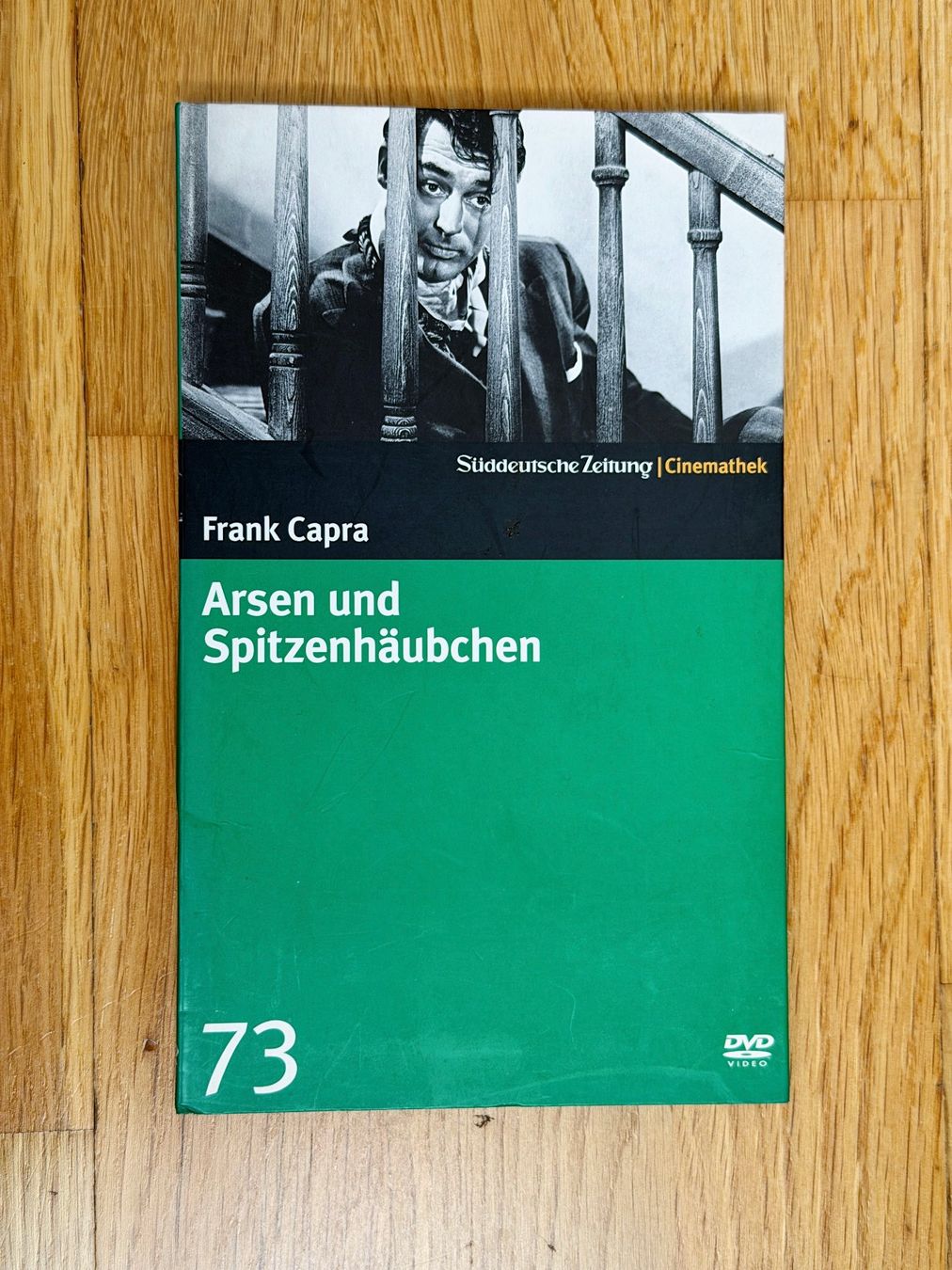 Tous les DVDs: Arsen und Spitzenhäubchen DVD, Cary Grant – D'occasion à Adliswil par Ch_Mei