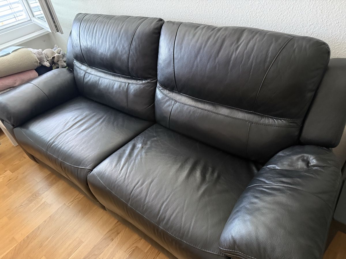 Conforama Divani: Sofa in pelle – Usato da Muttenz venduto da rdo_8cvx 1