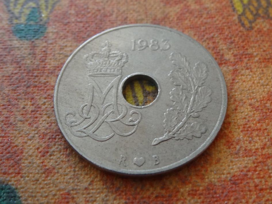 Tutti le monete: DANEMARK  25  Ore  1983 – Usato da Romanel-sur-Lausanne venduto da Swift13