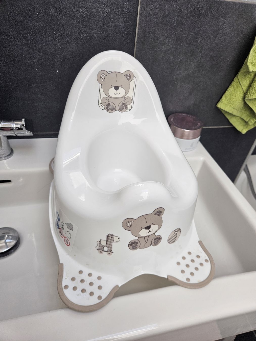 WC: Töpfchen mit Teddy-Motiv gut erhalten  – Nuovo (secondo la descrizione) da Wichtrach venduto da Dalidali1990