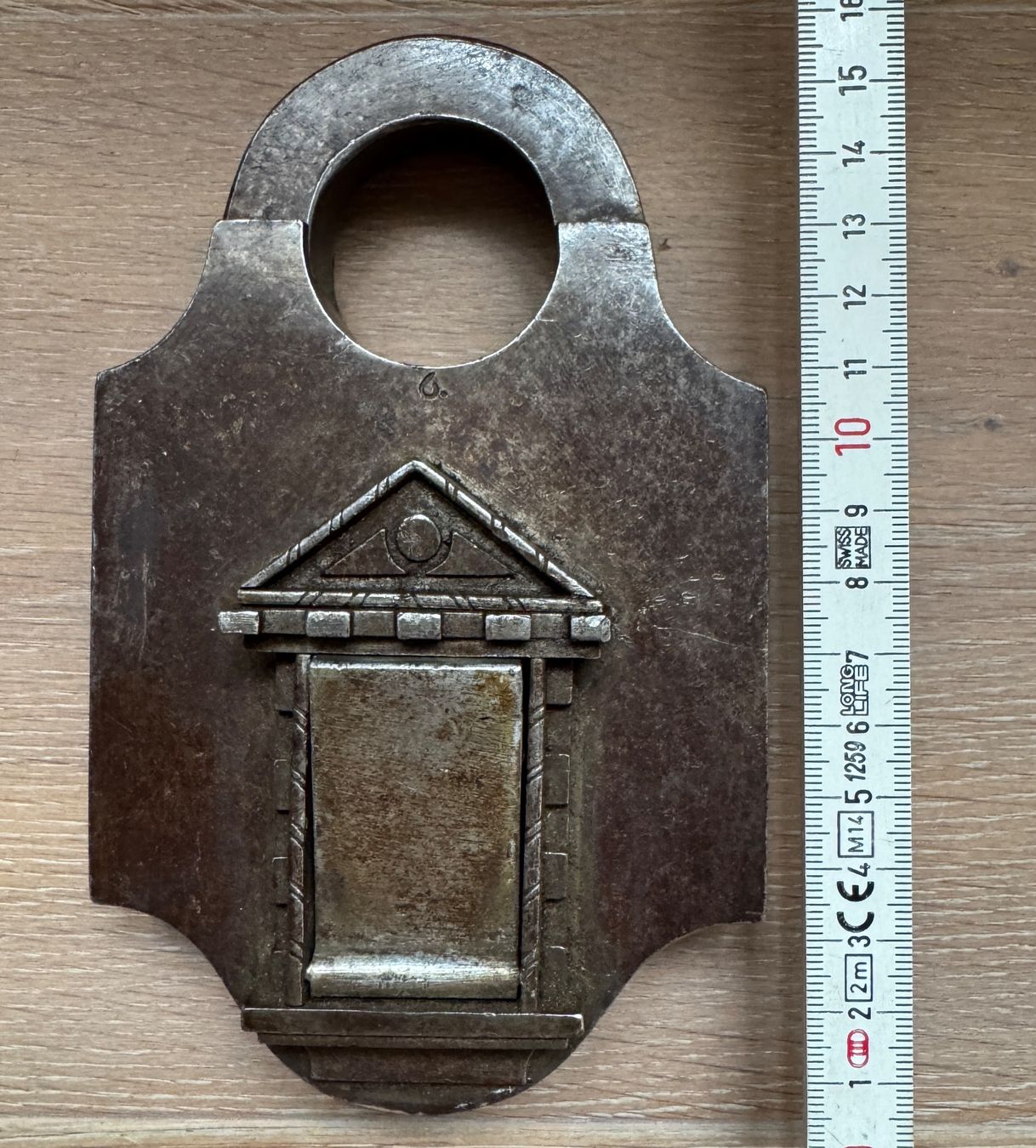 Lucchetti: Antikes Vorhängeschloss Schmiedeeisen 16 cm – Usato da Rothrist venduto da Luckywinner