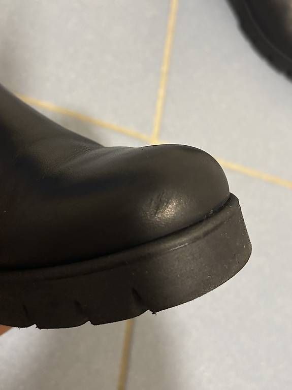 Scarpe da donna: Schwarze Chelseaboots – Usato da Muhen venduto da nelxley 4