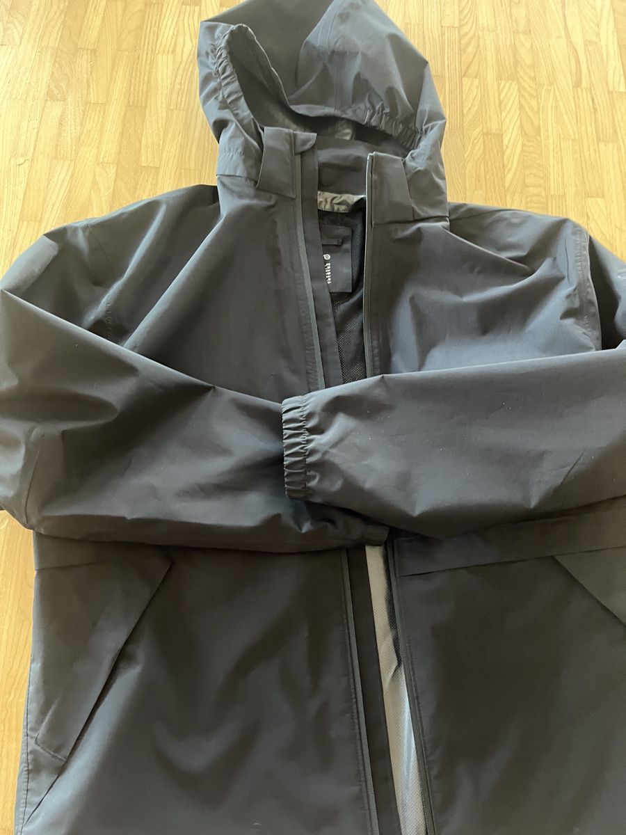 H&M Jacken: Regenjacke neuwertig 170 – Neu (gemäss Beschreibung) aus St. Gallen von elli18 1
