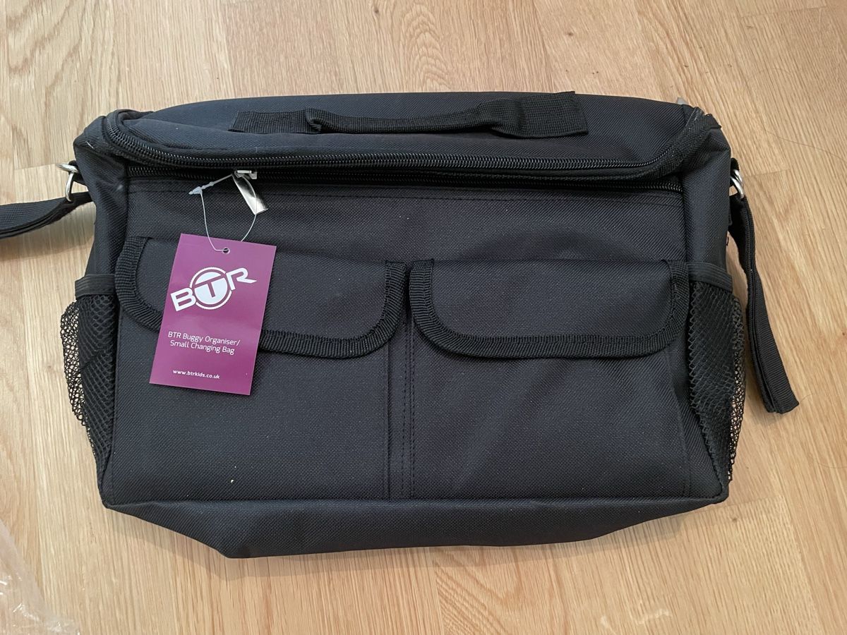 Taschen: NEW Buggy Organiser/Small Changing Bag – Neu und originalverpackt aus Zollikerberg von BS.SM 2