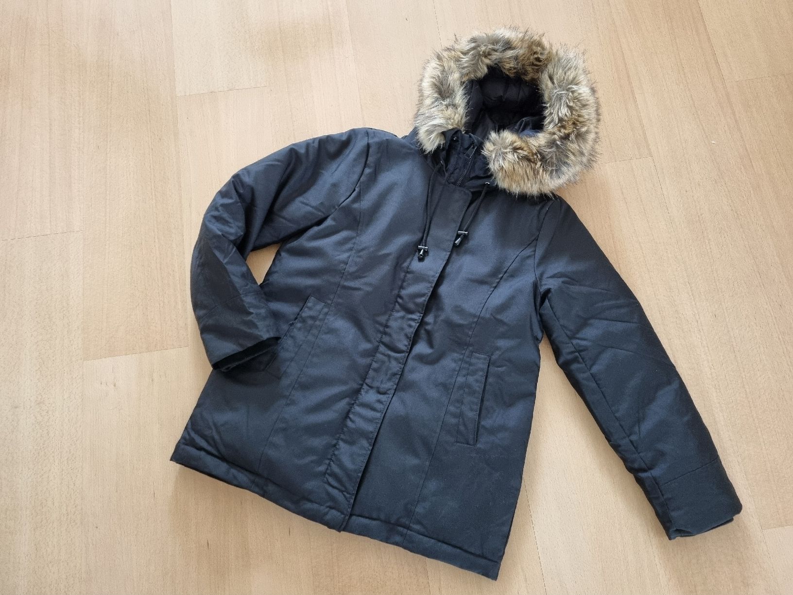 Vestes: Winterjacke Gr. L – Neuf (Voir description) à Sursee par M_Z 1
