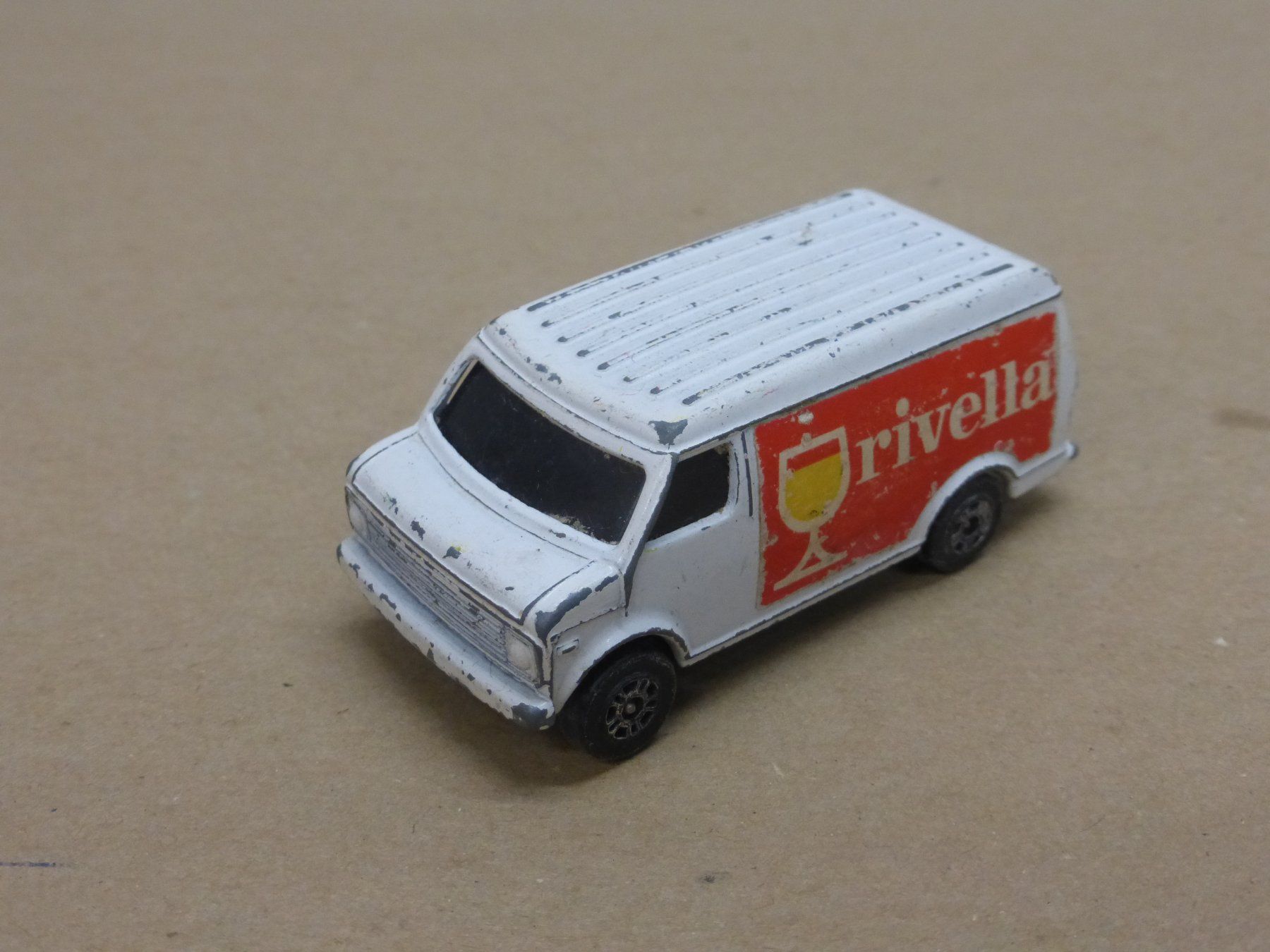 Corgi Toys Modellini d'auto: Corgi Juniors US Van Rivella weiss – Usato da Gempen venduto da Smokie72