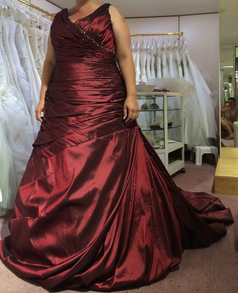 Vestiti: rotes Hochzeitskleid Gr. 50 – Usato da Pfäffikon ZH venduto da AnjaZOLA 5