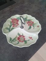Antike Servierplatte mit Blumendekor & Griff, Vintage