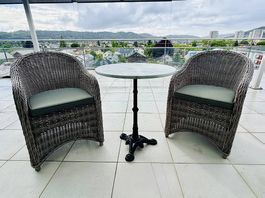 Gartensessel/Terassensessel Rattan und Granittisch