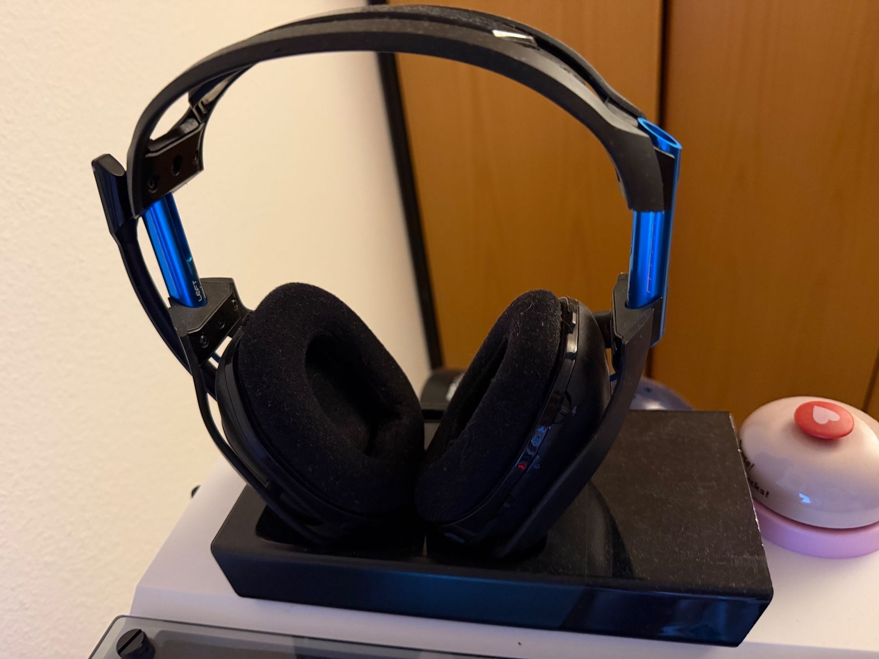 Astro Gaming Cuffie: Astro Gaming A50 Wireless Headset schwarz gebraucht – Usato da Emmenbrücke venduto da Roshanov 1