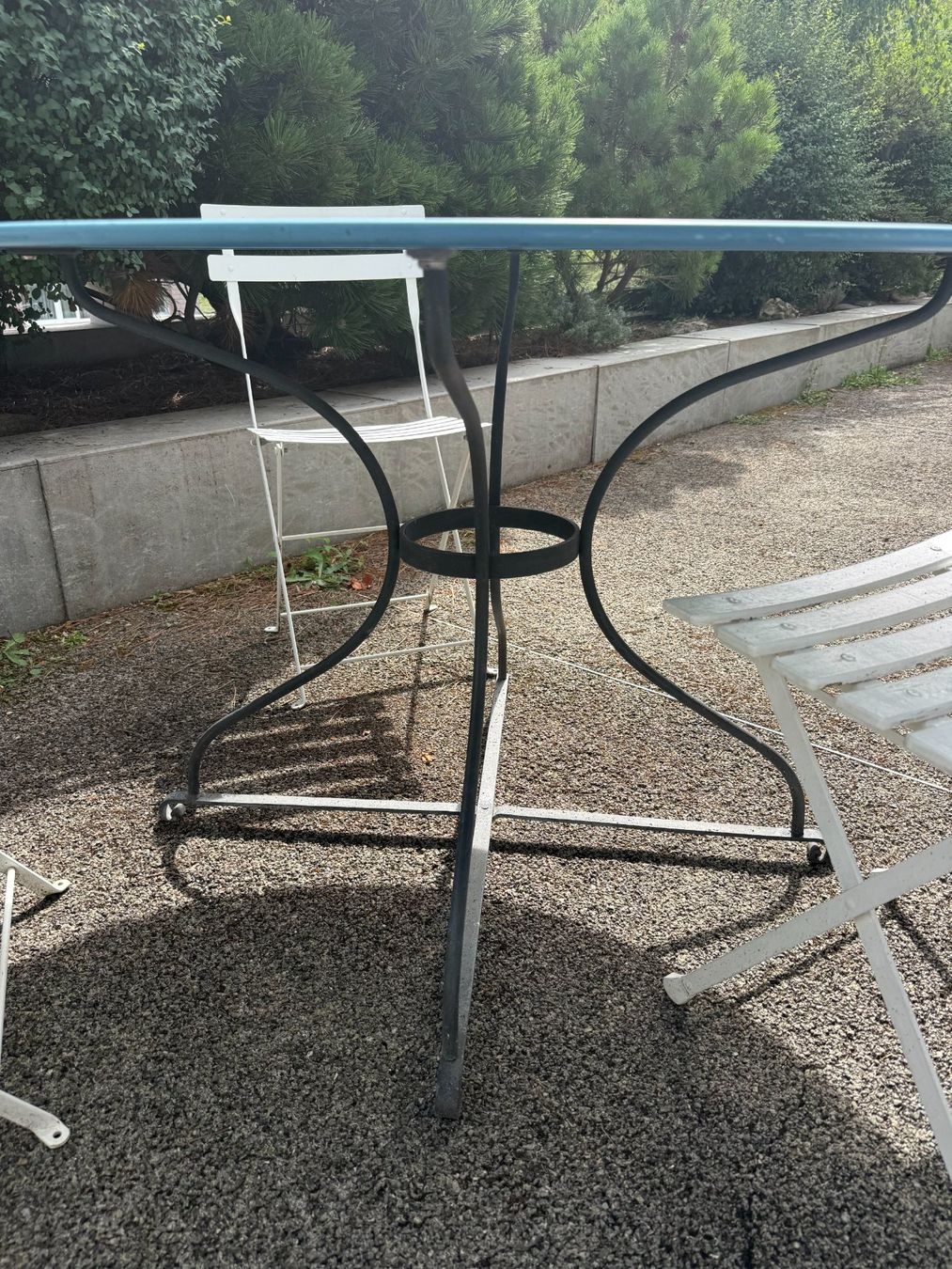 Tische: Runder Gartentisch – Gebraucht aus Köniz von Evafelchlin 2