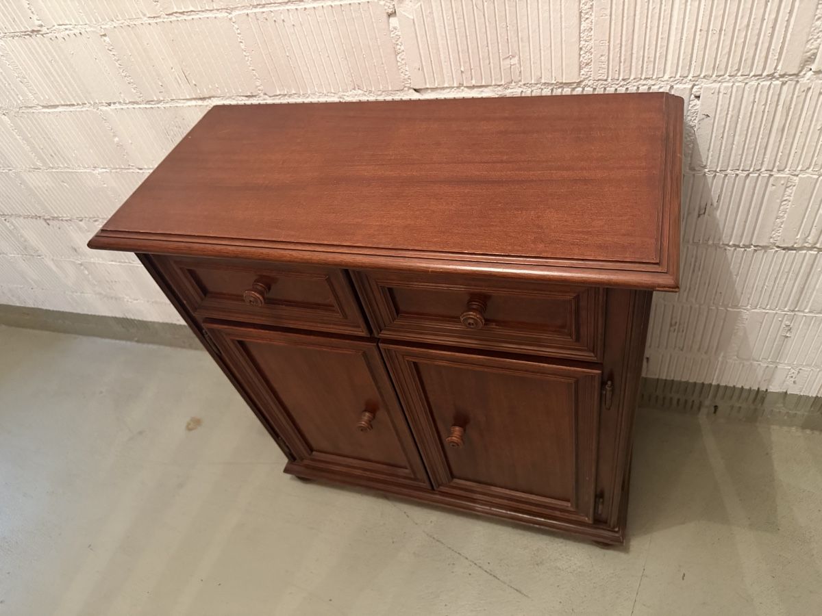 Credenze: Vintage Cherry Wood Cabinet - Great Condition – Usato da Schaffhausen venduto da TesnoStudio 4