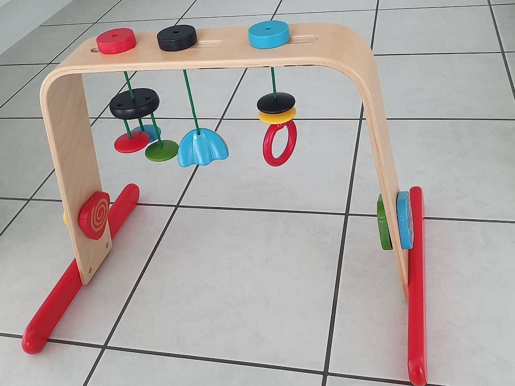 Tappeto da gioco: Babybogen aus Holz – Usato da Urtenen-Schönbühl venduto da sandrabern01
