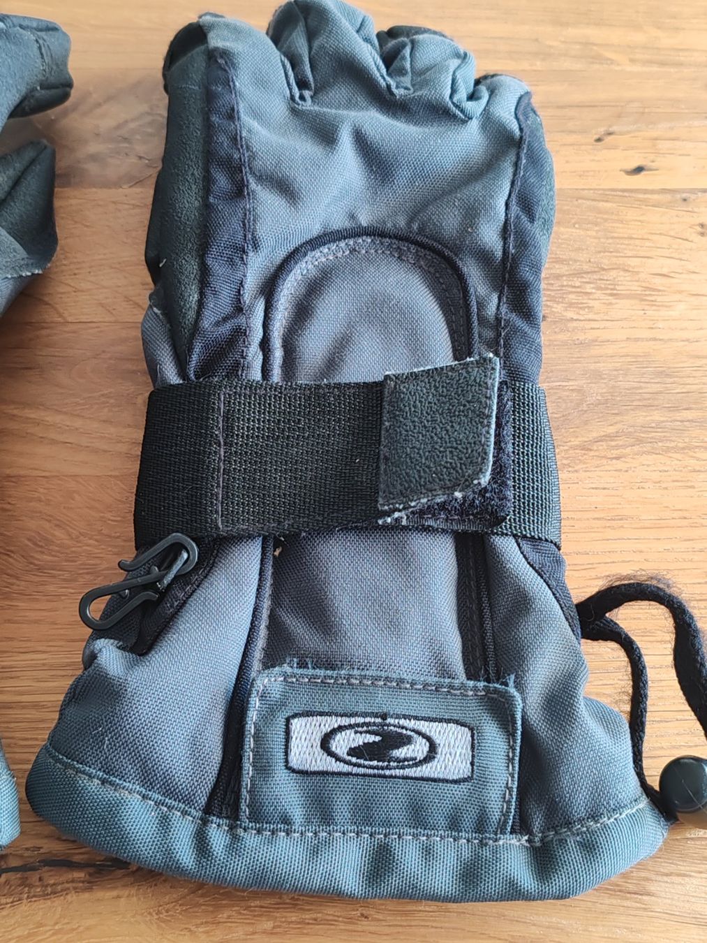 Ziener Handschuhe & Handstulpen: "Ziener" Ski-oder Snowboard-Handschuhe – Gebraucht aus Egnach von bgdo26 2