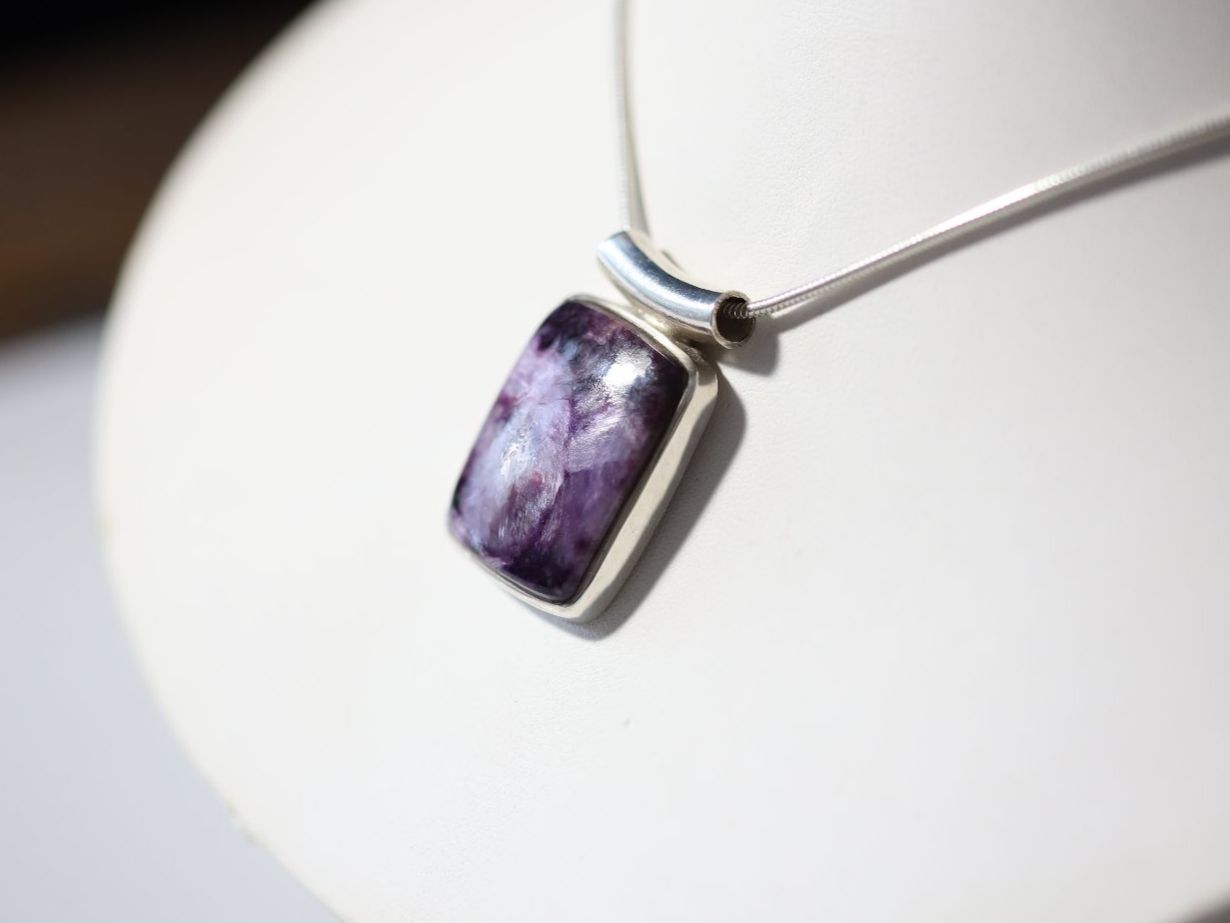 Ciondoli: Pendentif / Anhänger Argent 925 & Charoite / Charoit - NEUF – Nuovo e nell'imballaggio originale da Lausanne venduto da Ory7 1