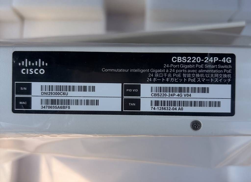 Hub & Switch: Switch 24 Cisco CBS220-24P-4G – Nuovo e nell'imballaggio originale da Massagno venduto da ste_fy2l 1