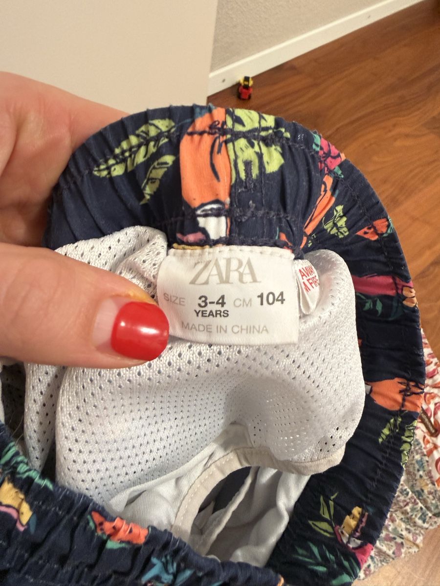 Zara Costumi da bagno: 3x Zara Badehosen 98/104 – Usato da Forch venduto da kat_98t7 4